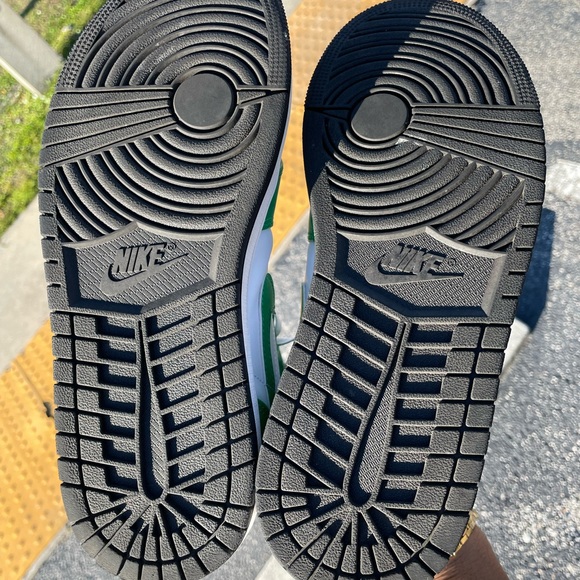 Air Jordan 1 Mid Green and White Sneakers - Picture 4 of 5